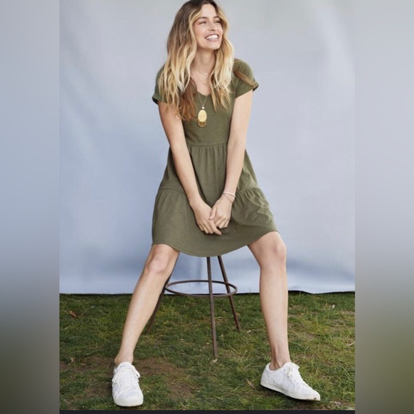 Matilda Jane Dresses & Skirts - Matilda Jane “On a Walk Dress” Tiered Short Sleeve Dress in Olive Size Large